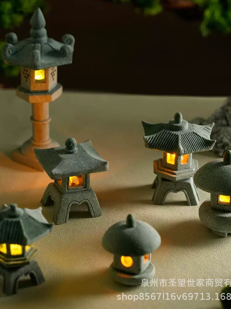 Japanese Zen Garden Pagoda Lantern Miniature Ornament for Landscaping, Bonsai, and Aquariums