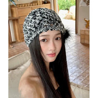 French Retro Feather Hand-Knitted Beanie Hat for Women, Autumn/Winter Ear Protection, Face-Slimming