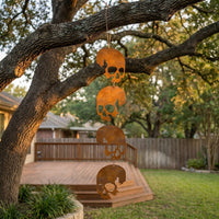 Rusty Metal Skull Garden Decor Halloween Outdoor Yard Ornament with Hemp Rope