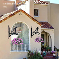 Modern Dog Silhouette Metal Plant Hanger Bracket for Outdoor Wall Decor, Flower Pots, and Lanterns