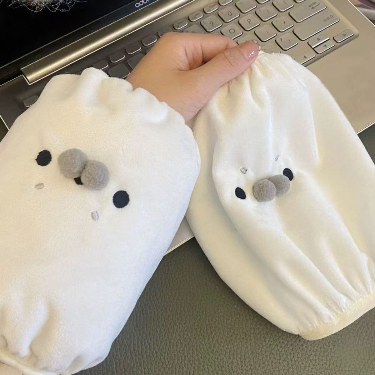 Cute Seal Plush Arm Sleeves for Students and Office Wear, Dirt-Resistant and Durable