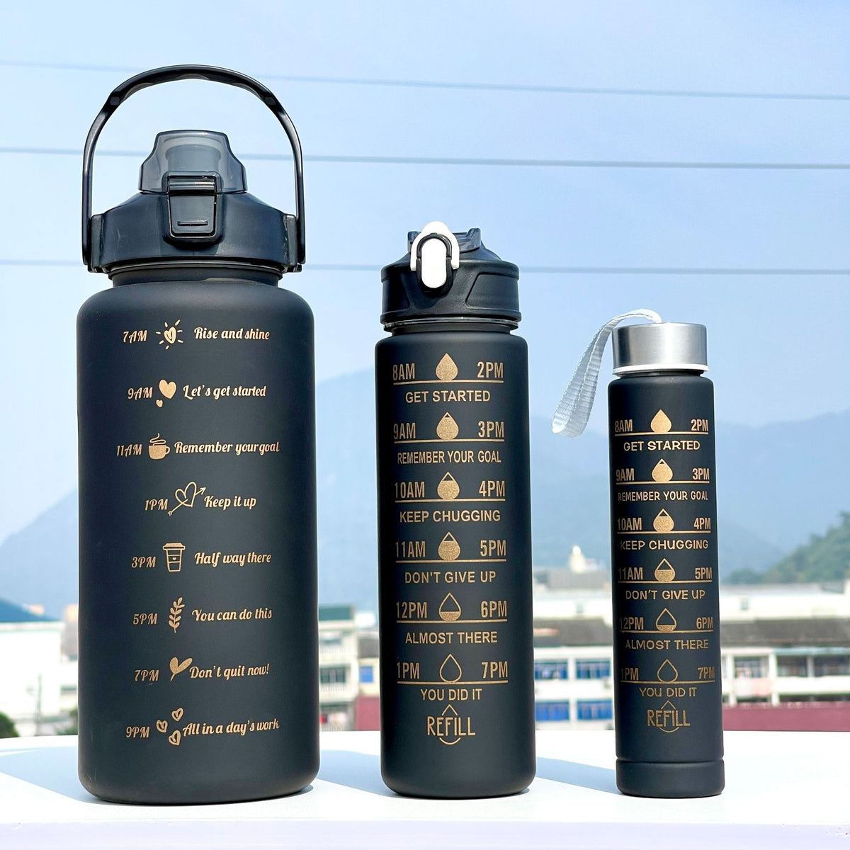 Matte Gradient Large Capacity Plastic Water Bottle Set with Straw for Sports and Travel