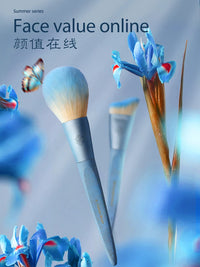 EIGSHOW 15-Piece Hypoallergenic Makeup Brush Set with Storage Case