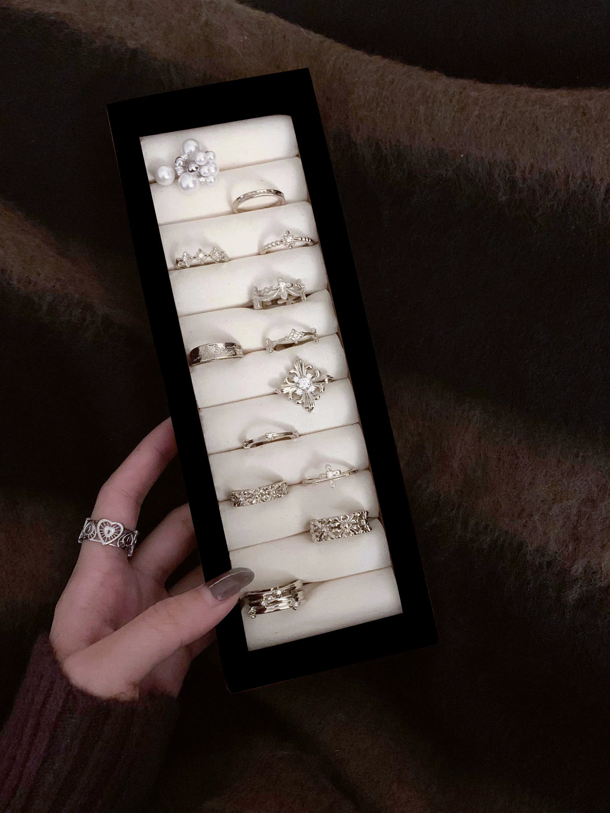 Vintage Velvet Ring Display Tray Jewelry Organizer for Earrings and Rings