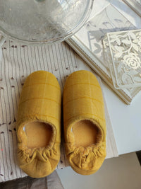 Japanese Style Soft Sole Indoor Warm Cotton Slippers with Heel Support