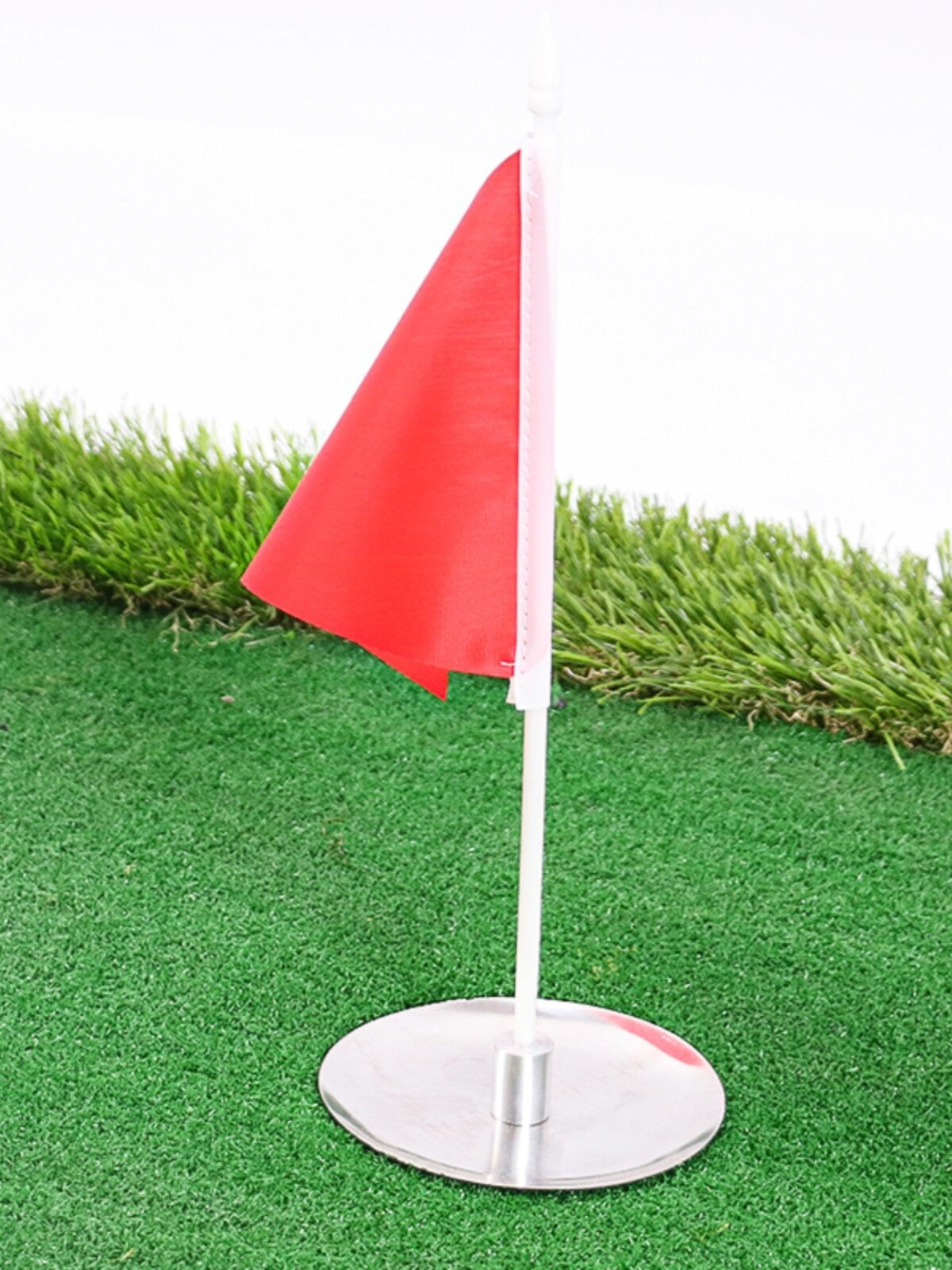 HOW TRUE Golf Putting Green Flagstick with Stainless Steel Hole Cup Base and Red Flag