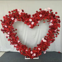 Heart-shaped Metal Wedding Arch for Outdoor Parties and Events