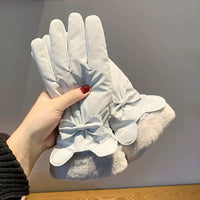 Women's Waterproof Thermal Ski Gloves with Touchscreen and Anti-Slip Grip