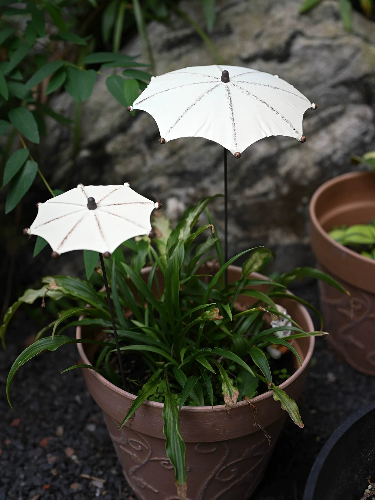 Vintage Iron Art Umbrella Garden Stake Decor for Patio & Yard