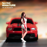 Miniature Painted Figures 1/18 1/24 1/43 1/64 1/87 Scale Girl Model Car Series Micro Scene Ornaments