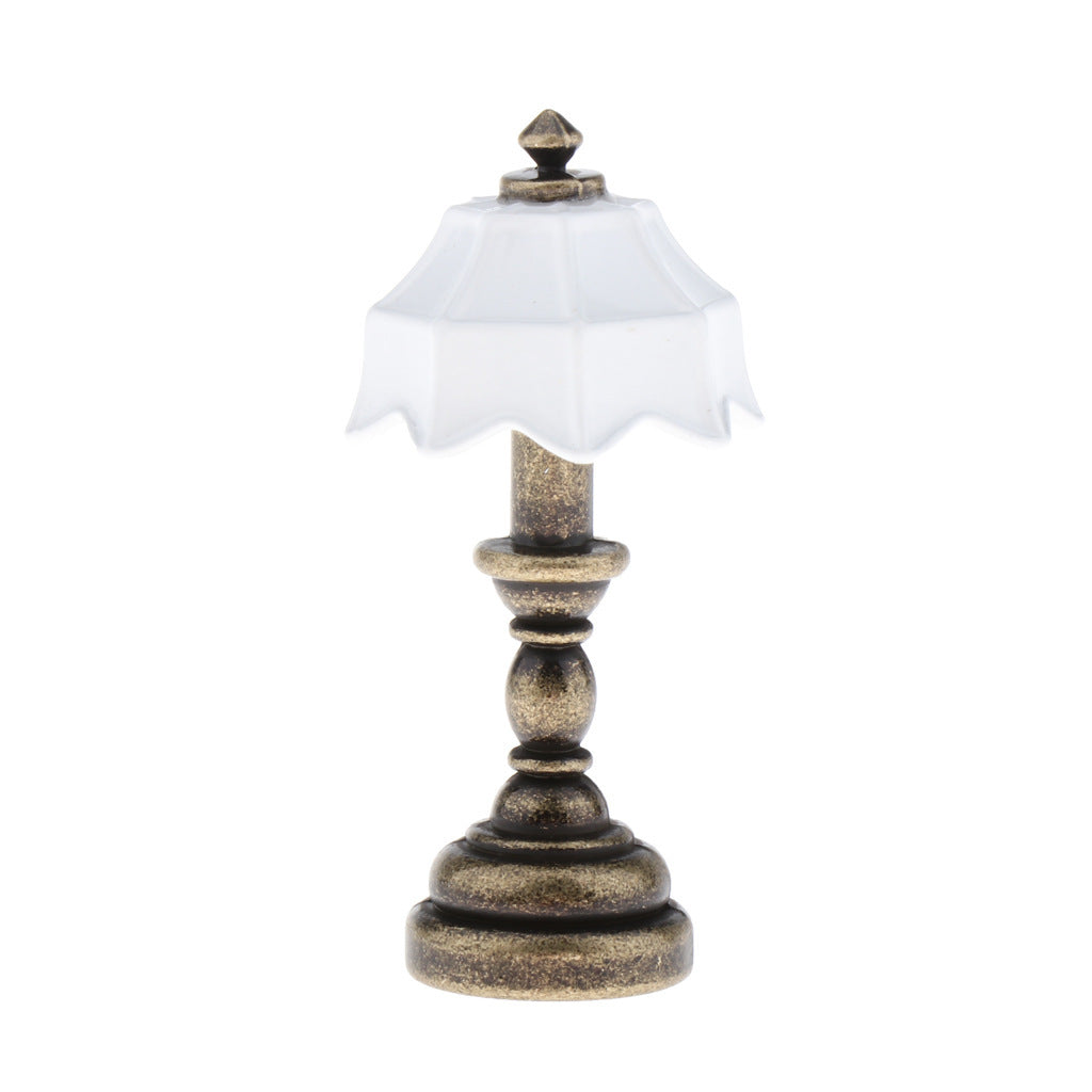 Miniature Retro Metal Dollhouse Table Lamp for Home Decor