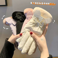 Women's Waterproof Thermal Ski Gloves with Touchscreen and Anti-Slip Grip