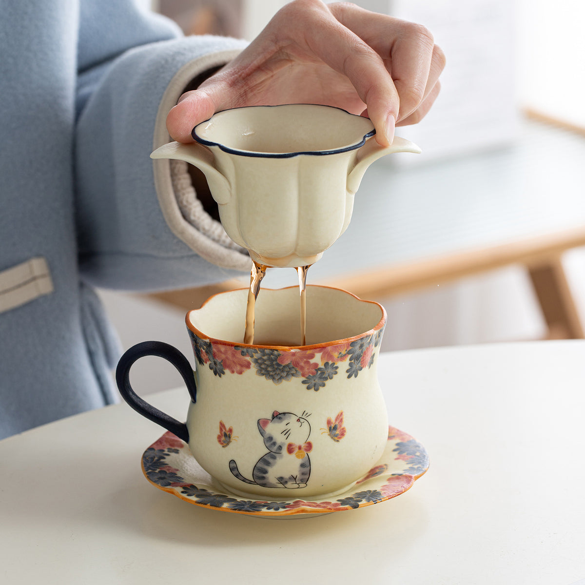 Cute Cat Ceramic Mug with Infuser Lid for Tea Separation, Office and Home Use