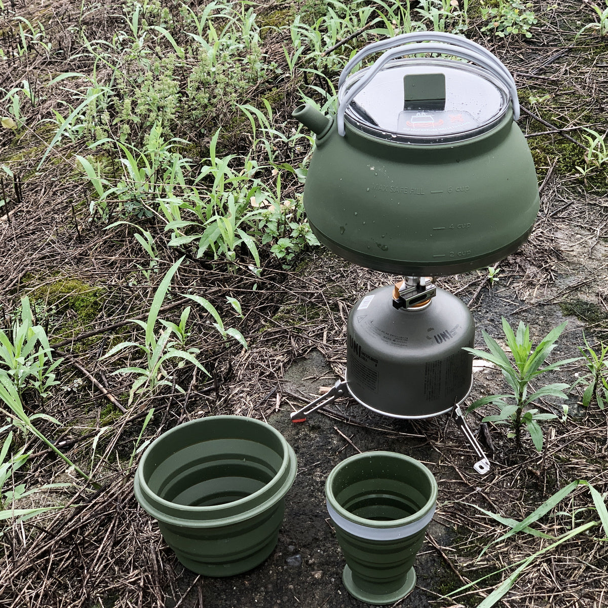 Portable Collapsible Silicone Kettle Set for Outdoor Camping, 1.5L Food-Grade Coffee & Tea Pot with Cups & Bowl