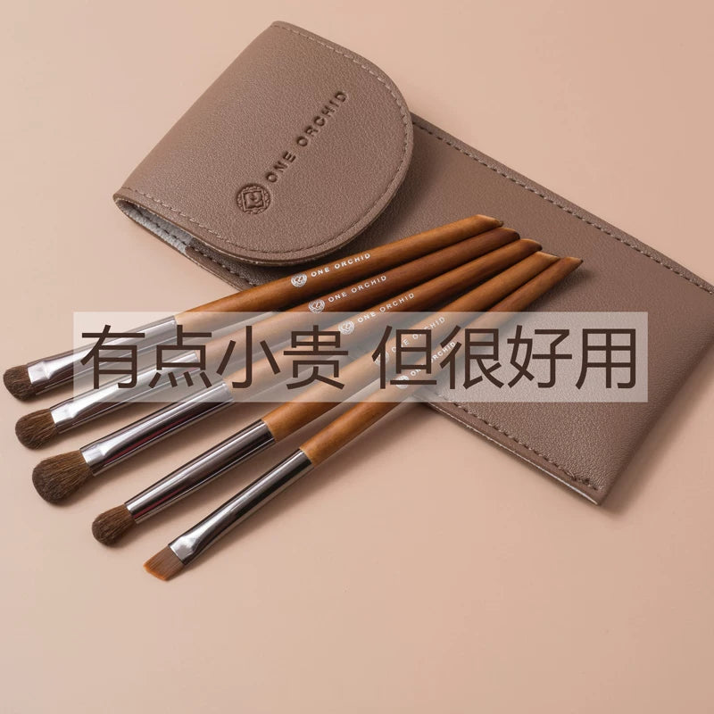 Portable Mini Eyeshadow Brush Set with Soft Pony Hair for Professional Eye Makeup