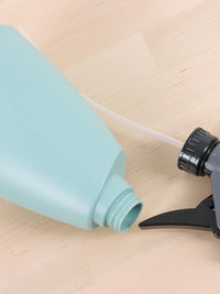Handheld Thickened Plant Mister Spray Bottle for Succulents and Gardening, 0.7L