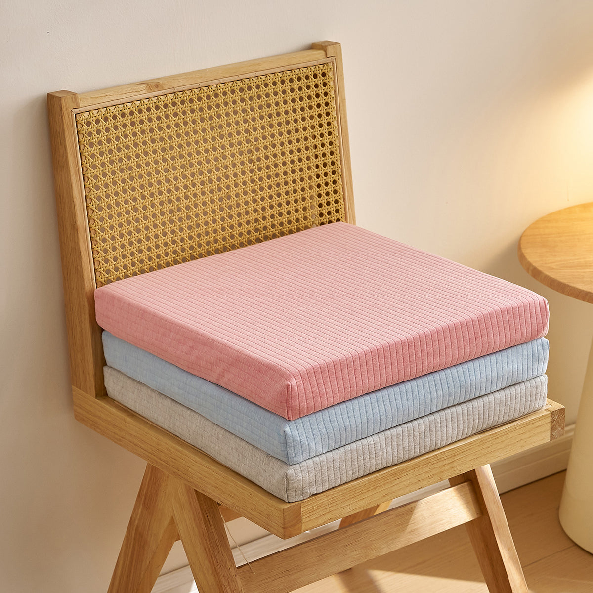 Skin-Friendly Cotton Latex Seat Cushion for Office, Dining, Car, and Student Chairs