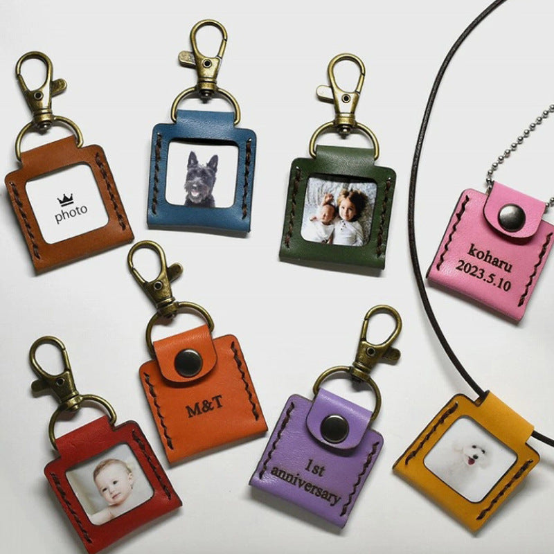 Mini Leather Photo Album Keychain Pendant for Pet Couple Commemorative Photos