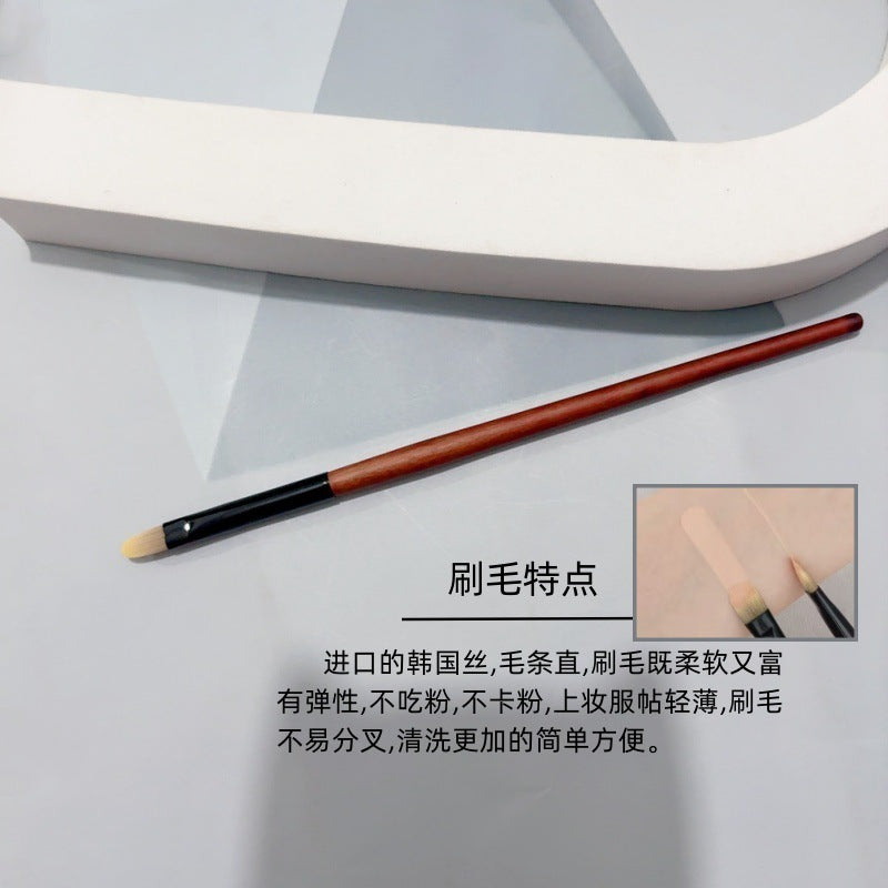 Precision Concealer Brush for Dark Circles, Tear Troughs, Freckles, and Fine Lines