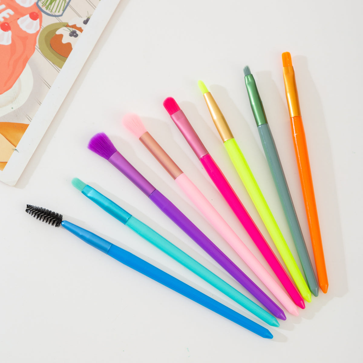 8-Piece Dopamine Colorful Makeup Brush Set for Eyeshadow Blending and Eyelashes