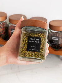 Square Spice Jars Set with Wooden Tray, High Borosilicate Glass Seasoning Containers for Kitchen Storage