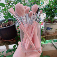 14-Piece Pink Makeup Brush Set with Soft Bristles for Powder, Blush, Foundation, and Eyebrows