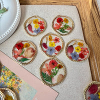 Retro Dried Flower Resin Pendant for DIY Jewelry Making