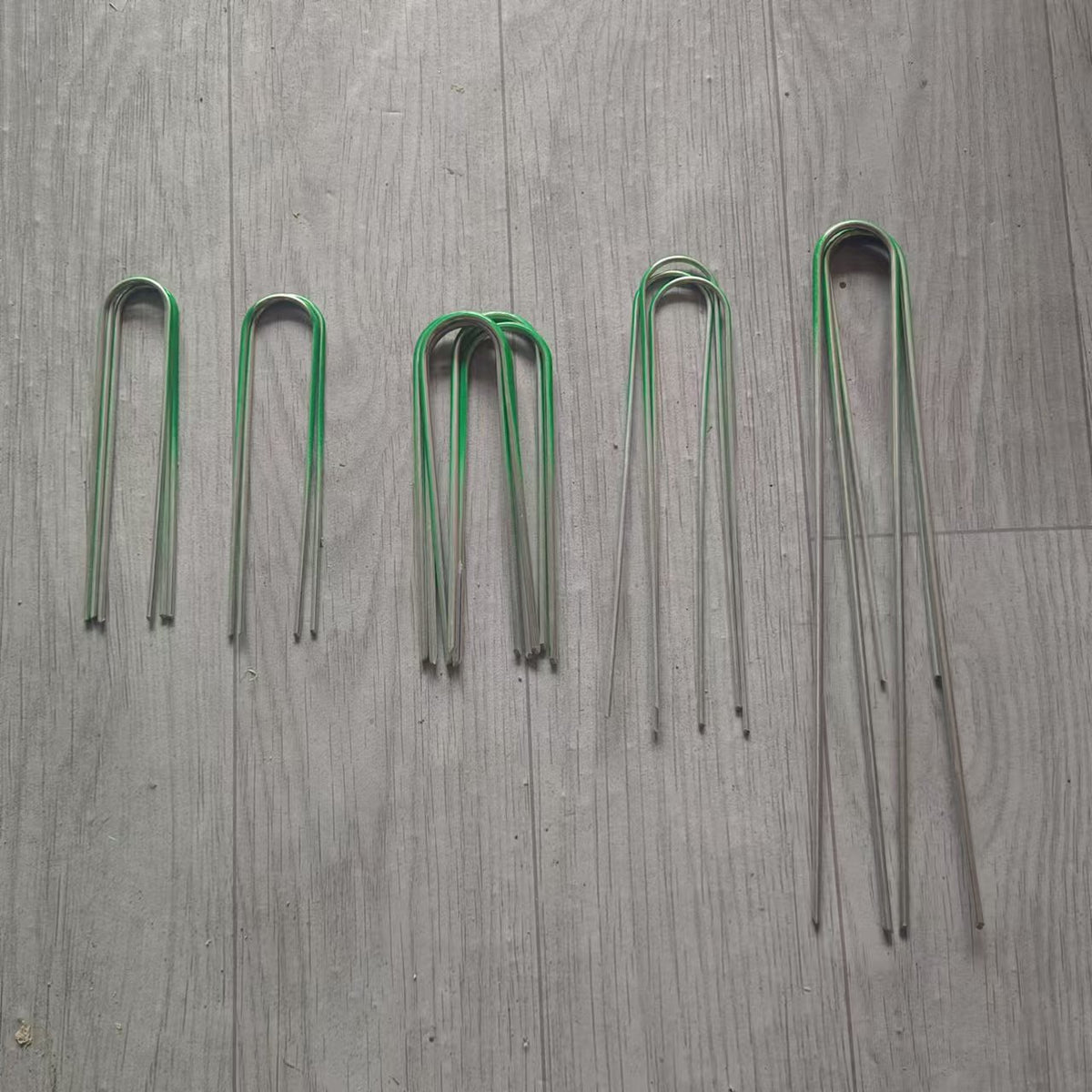 Galvanized Steel U-Shaped Garden Staples for Landscape Fabric and Weed Barrier