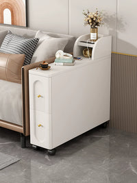 Living Room Sofa Side Table with Power Outlets, Mobile End Table with Wheels, Narrow Armrest Cabinet