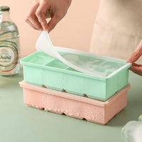 Silicone Ice Cube Tray with Lid for Cocktails and Drinks, Food-Grade, Quick Freeze, Portable