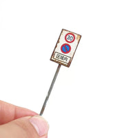 1:64 Scale Miniature Traffic Sign Model for Dioramas and Architectural Scenes