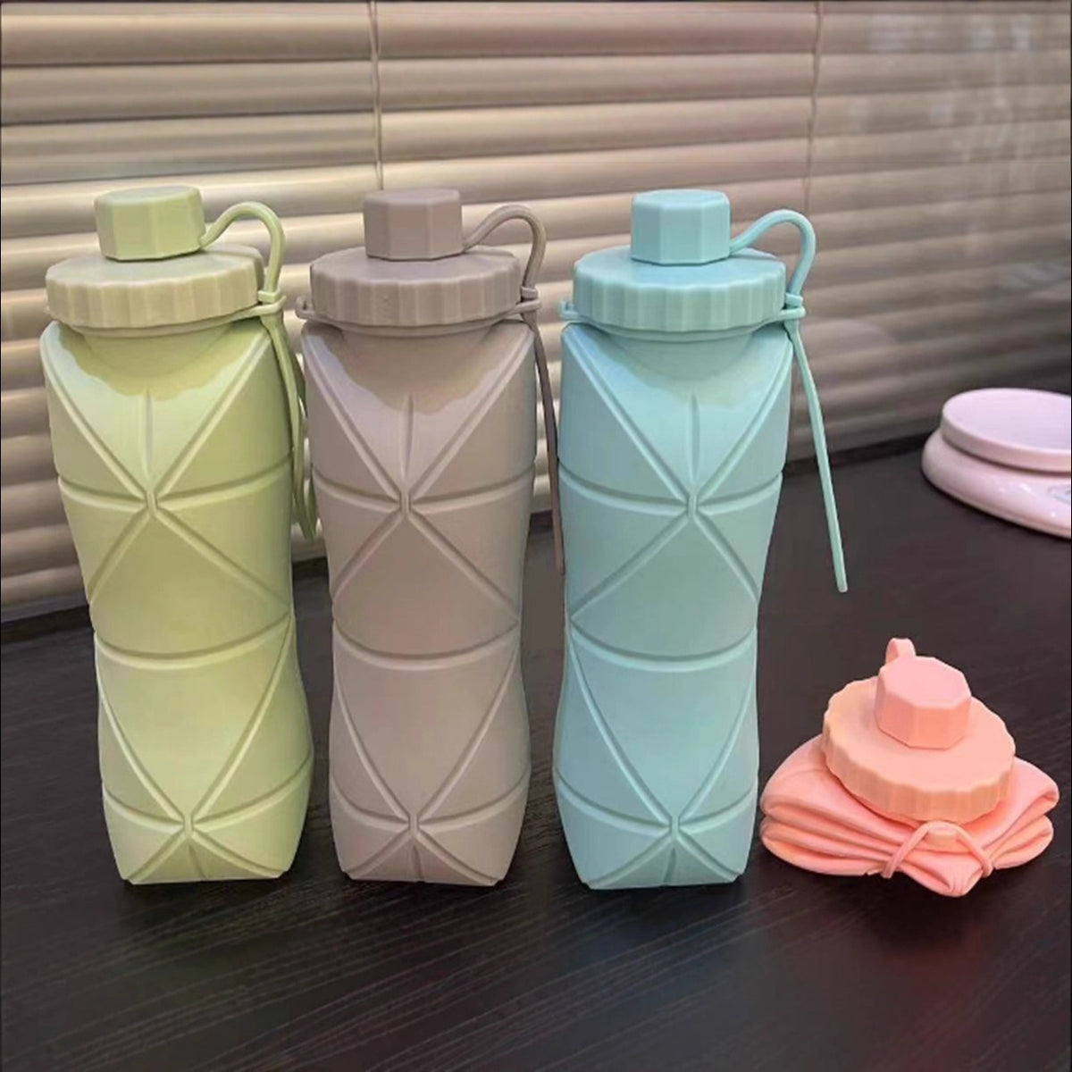 Collapsible Silicone Water Bottle for Travel and Sports, Portable and Lightweight with Lid, Customizable Logo