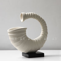 Modern Wabi-Sabi Conch Horn Art Ornament for Living Room Study Decor