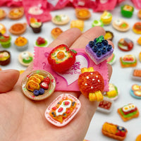 Miniature Dessert Cake Food Model Blind Bag Play Set
