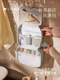 Travel Toiletry Bag with Hanging Hook, Waterproof Large Capacity Cosmetic Organizer for Wet and Dry Separation