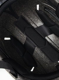 Integrated Sun Protection Cycling Helmet with Foldable Brim for Skateboarding and E-Bikes