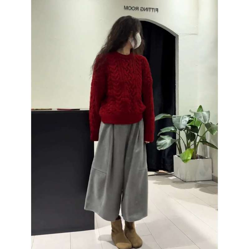 Women's Red Cable Knit Sweater & Pants Set - Autumn 2025 Collection