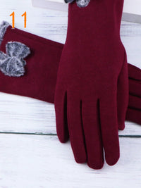Women's Warm Touchscreen Gloves with Plush Lining for Winter Cycling and Outdoor Activities