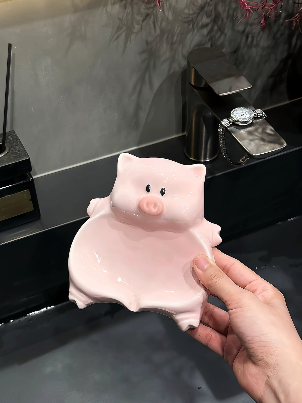 Cute Piggy Ceramic Soap Dish with Drainage for Bathroom and Shower