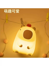Capybara Pat-Pat LED Night Light - Rechargeable Eye Protection Bedside Lamp for Bedroom & Desktop
