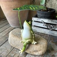 Leaf Shade Frog Garden Statue for Outdoor Patio Pond Aquarium Micro Landscape Decor