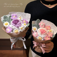 Handmade Knitted Flower Bouquet Artificial Everlasting Flower Gift Box for Birthdays and Graduations