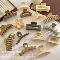 Large Shark Hair Claw Clip for Women, Elegant Back Head Hairpin Headwear, 2024 New Design