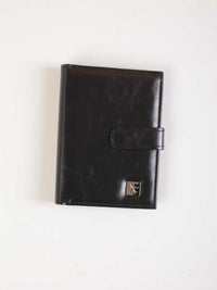 Portable Passport Holder Travel Wallet with Multiple Card Slots for Men and Women