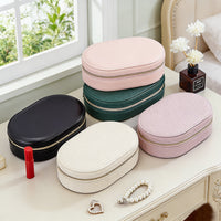 Portable Oval Jewelry Box with Zipper, PU Leather, Multi-layer Storage for Necklaces, Rings, Earrings