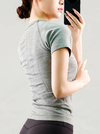 Women's Quick-Dry Breathable Yoga & Pilates T-Shirt for Summer Workouts