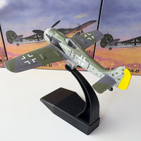 1/72 Scale WWII German FW190 Fighter Aircraft Model, Collectible Display