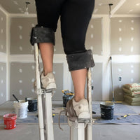 2 Pieces Drywall Stilt Leg Bands Fully Adjustable Padded Stilt Straps Hook and Loop Fastening for Painters