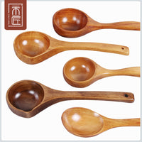 Long Handle Wooden Large Soup Spoon Big Wood Water Ladle Wine Spoon for Home Cooking Creative Japanese and Korean Wood Spoon Kitchen Wood Tableware