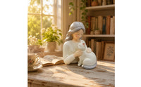 Girl Hugging Cat Statue Cute Resin Girl and Cat Figurine Smooth Finish Home Decoration for Shelf